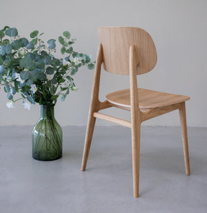 Pack of 2 or 4 Varde Dining Chairs, Solid Oak Wood Frame | NordicStory