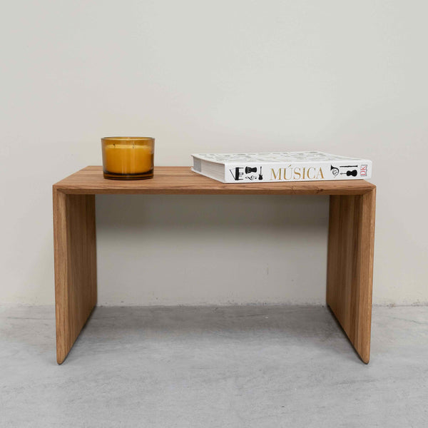 Solid oak side table Sono 2, 38 x 35 x 60 cm. | NordicStory