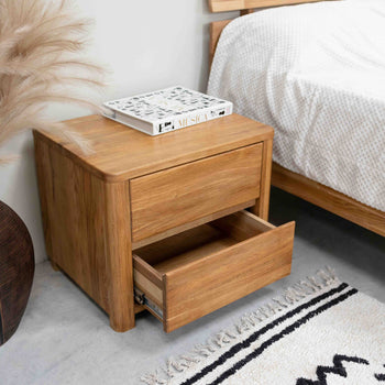 Elsa solid oak bedside table, 56,5 x 44 x 47 cm, NordicStory