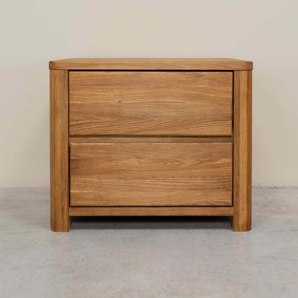 Elsa solid oak bedside table, 56,5 x 44 x 47 cm, NordicStory