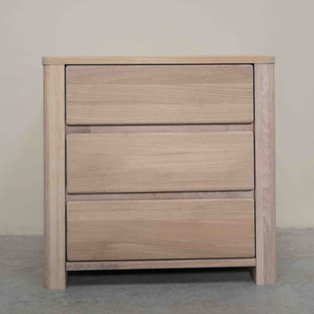 Elsa 30 oak solid wood coffee table, 56,4 x 44 x 55 cm. | NordicStory