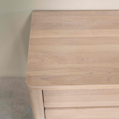 Elsa 30 oak solid wood coffee table, 56,4 x 44 x 55 cm. | NordicStory