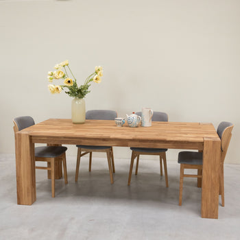 Dining table in solid oak Mauritz 3 OakStore NordicStory