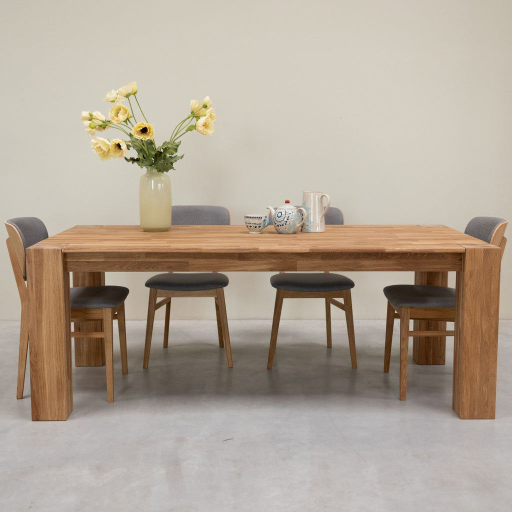 Dining table in solid oak Mauritz 3 OakStore NordicStory
