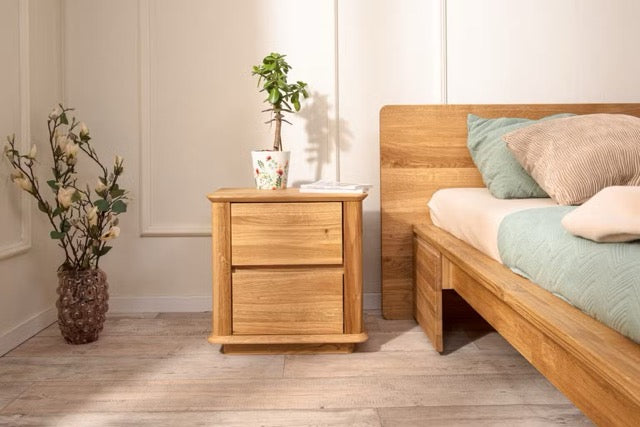 Solvig solid oak bedside table, 50 x 41 x 50 cm. | NordicStory