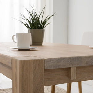 NordicStory Extending dining table made of solid oak wood