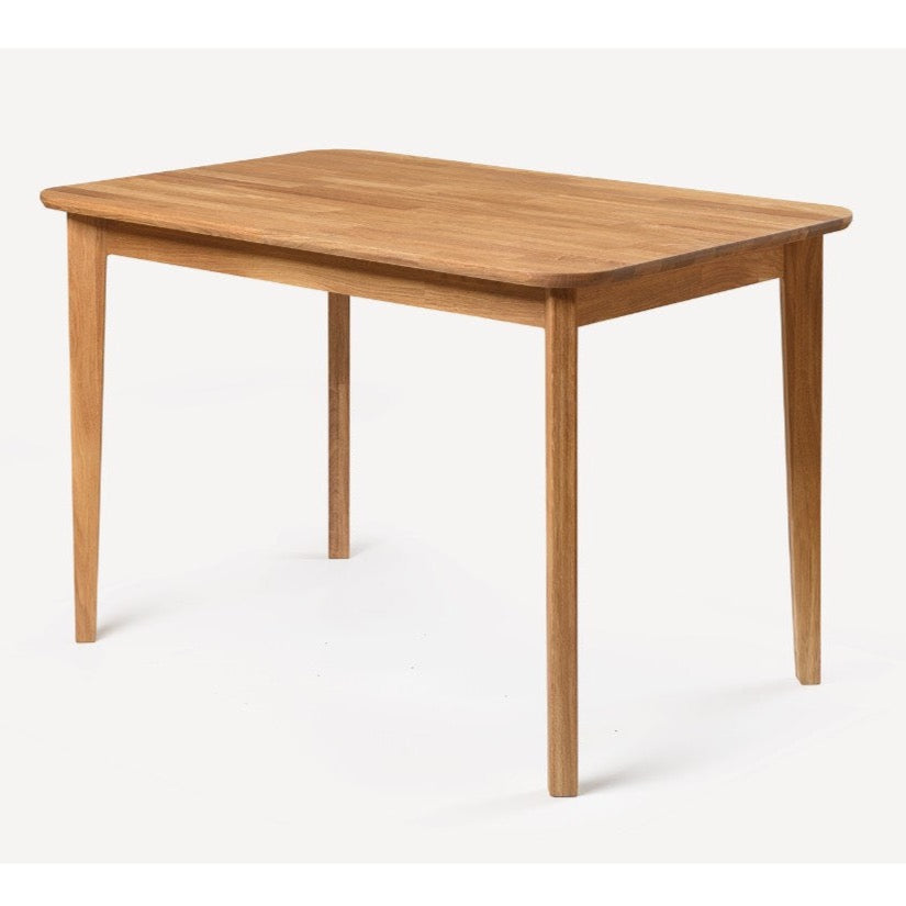 NordicStory Dining table in solid oak wood