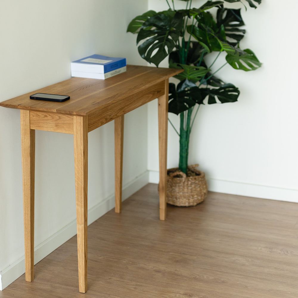 NordicStory Console in solid oak wood 