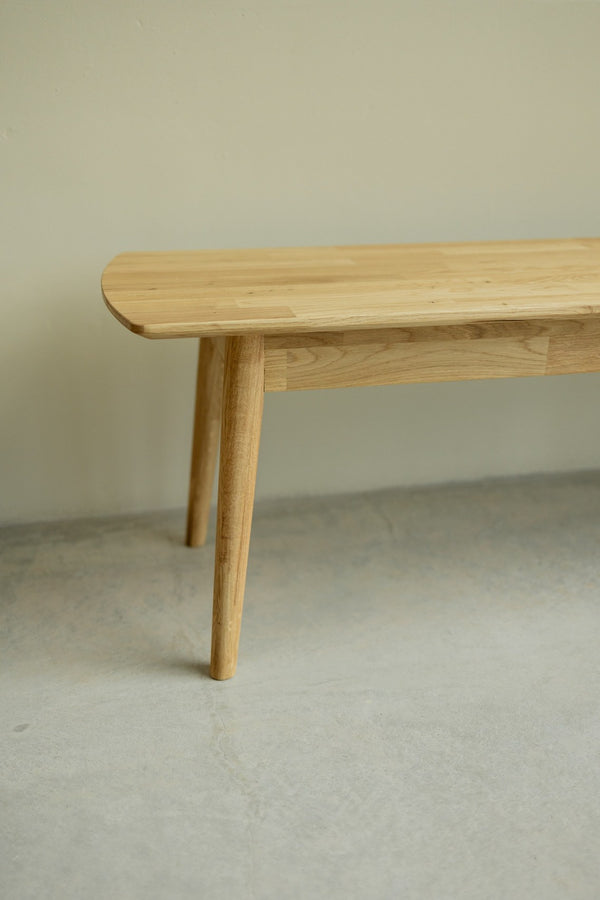 NordicStory Sustainable solid oak wood bench