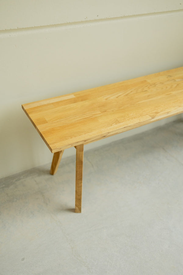 NordicStory Sustainable solid oak wood bench
