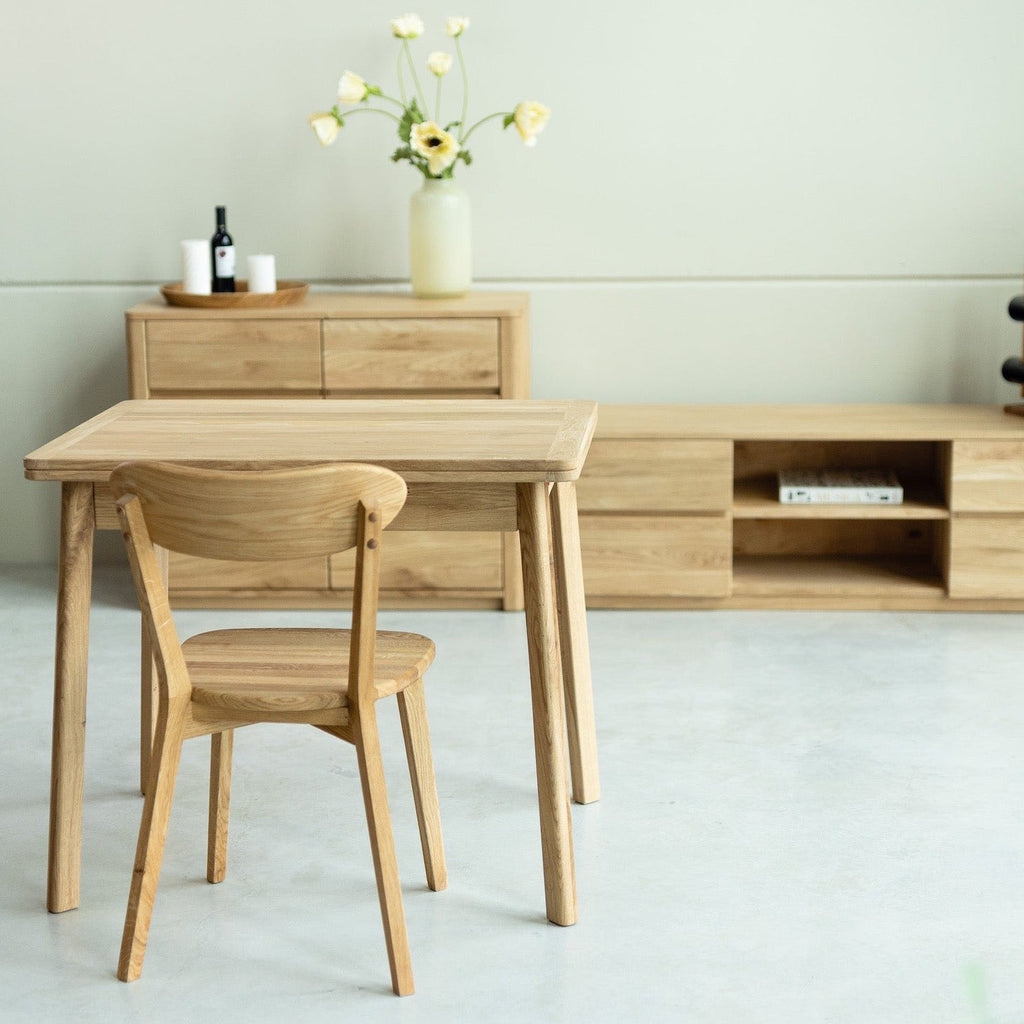 NordicStory Extending dining table in solid oak Mini 2