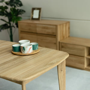 NordicStory Extending dining table made of solid oak wood
