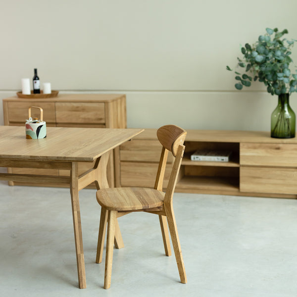 NordicStory Harold extendable dining table in solid oak