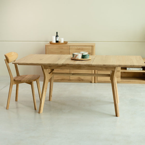 NordicStory Harold extendable dining table in solid oak