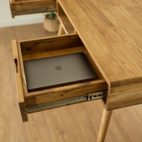 NordicStory Sustainable oak solid wood desk table
