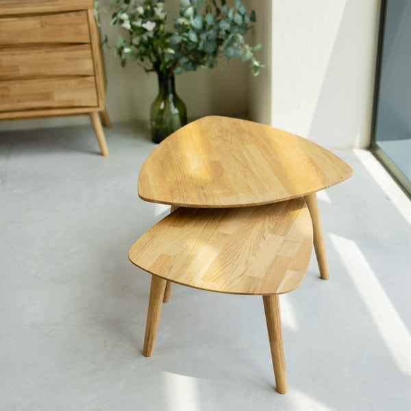 NordicStory Stackable coffee tables in solid sustainable oak wood