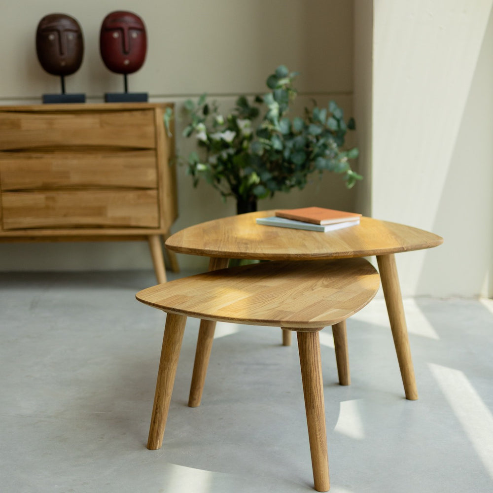 NordicStory Stackable coffee tables in solid oak wood 
