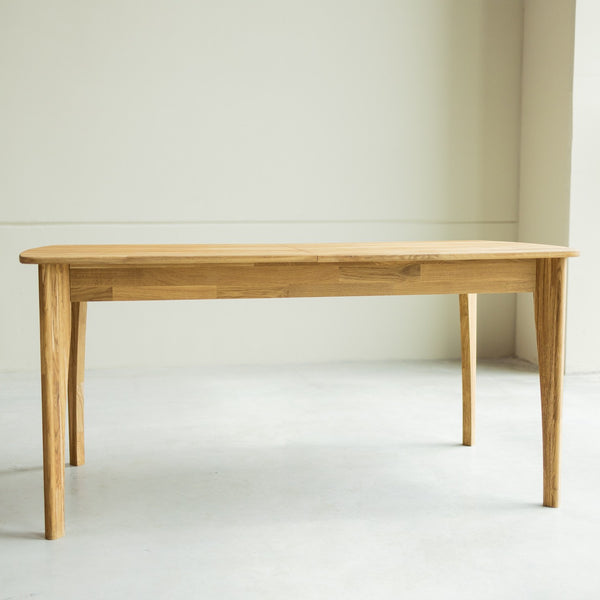  NordicStory Extending dining table in solid sustainable oak wood