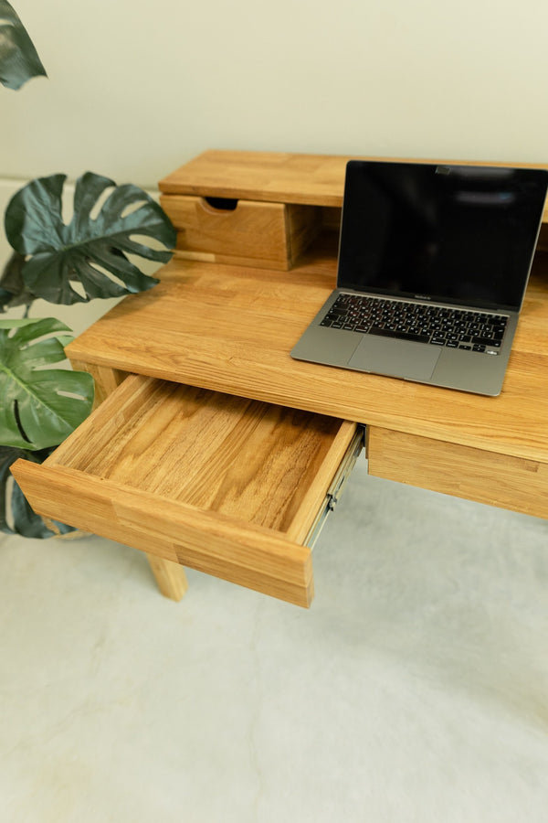 Solid oak desk Axel II 105 x 55 x 96 cm. | NordicStory