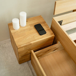NordicStory Sustainable bedside table in solid oak wood