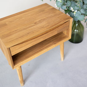 NordicStory Bedside table in solid oak wood