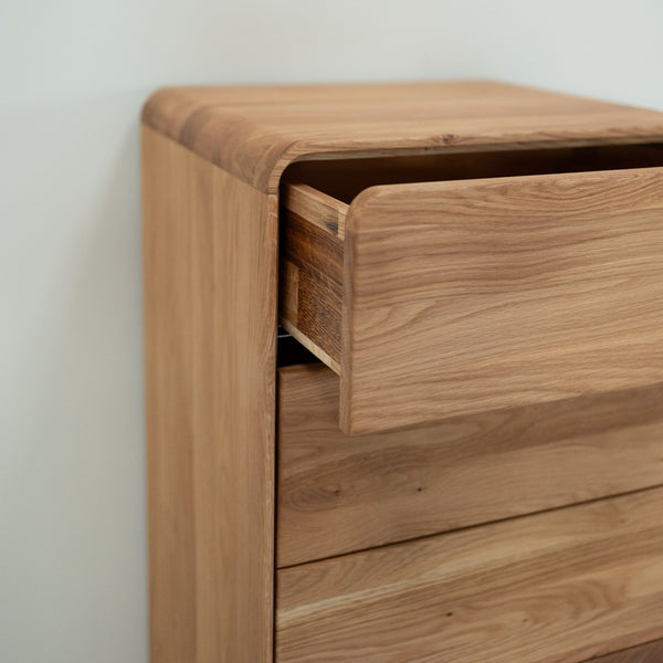 NordicStory Geneva 1 solid oak chest of drawers, 50 x 42 x 126 cm.