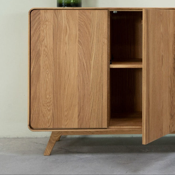 NordicStory Geneva 1 solid oak sideboard, 90 x 45 x 86 cm.