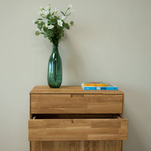 NordicStory Sinfonier Chest of drawers in solid oak Escandi 2 Oak.