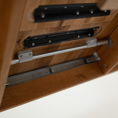 NordicStory Extending dining table in solid oak wood Geneva