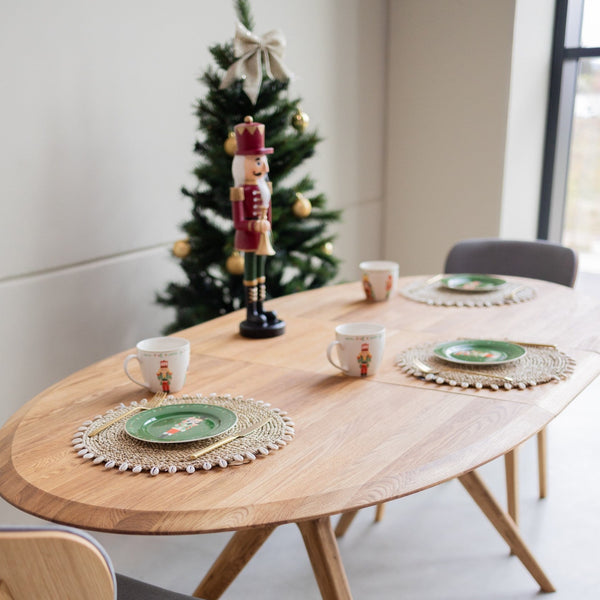 NordicStory Carmen extending dining table in solid oak wood