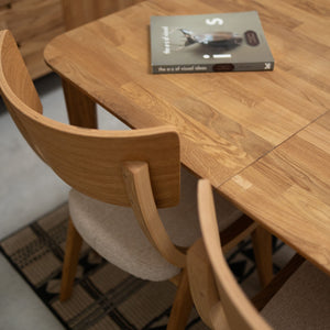 NordicStory Extending dining table in solid oak wood France Roble.Store