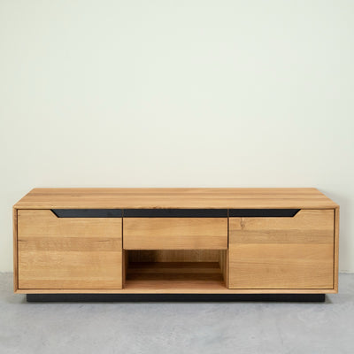 NordicStory TV stand in solid oak Bremen, 160 x 42 x 50 cm.