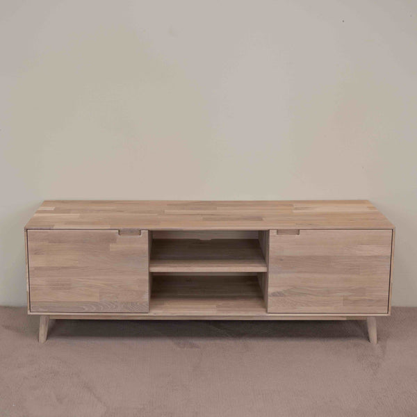 NordicStory TV stand made of solid oak sustainable wood