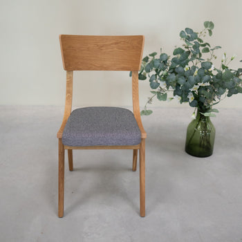 VESKOR Pack of 2 or 4 Dining Chairs in Solid Oak Lucas, Gray or Beige Upholstery
