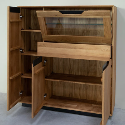 NordicStory Bremen 3 oak solid wood display cabinet, 124 x 38 x 134 cm.
