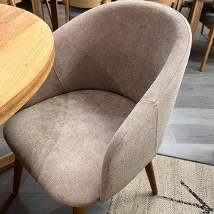 Solid oak armchair Ana with upholstery | VESKOR