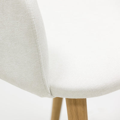 Veskor Solid oak armchair Ana, upholstered in white Roble.Store