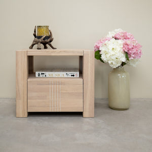 Valencia solid oak bedside table | NordicStory