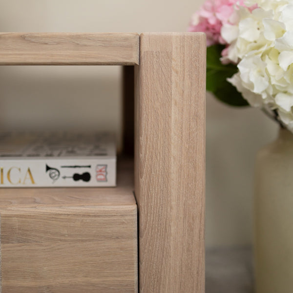 Valencia solid oak bedside table | NordicStory