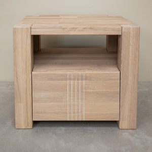 Valencia solid oak bedside table | NordicStory