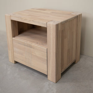 Valencia solid oak bedside table | NordicStory