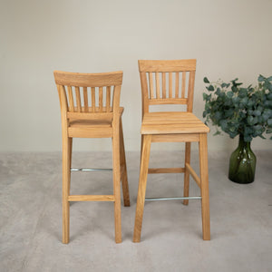 Provance solid oak bar stool | NordicStory