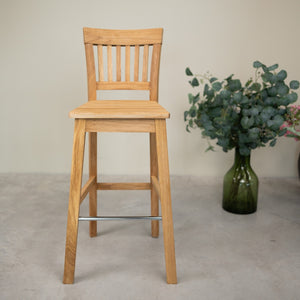 Provance solid oak bar stool | NordicStory