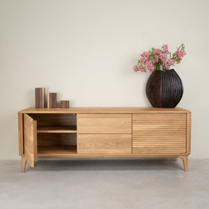 Oxford 3.2.2 solid oak TV stand | NordicStory