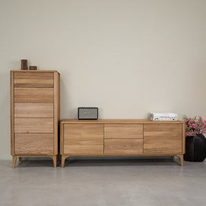 Oxford 3.2.2 solid oak TV stand | NordicStory