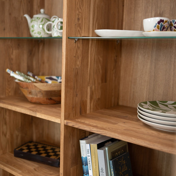 Escandi 3 solid oak display cabinet | NordicStory