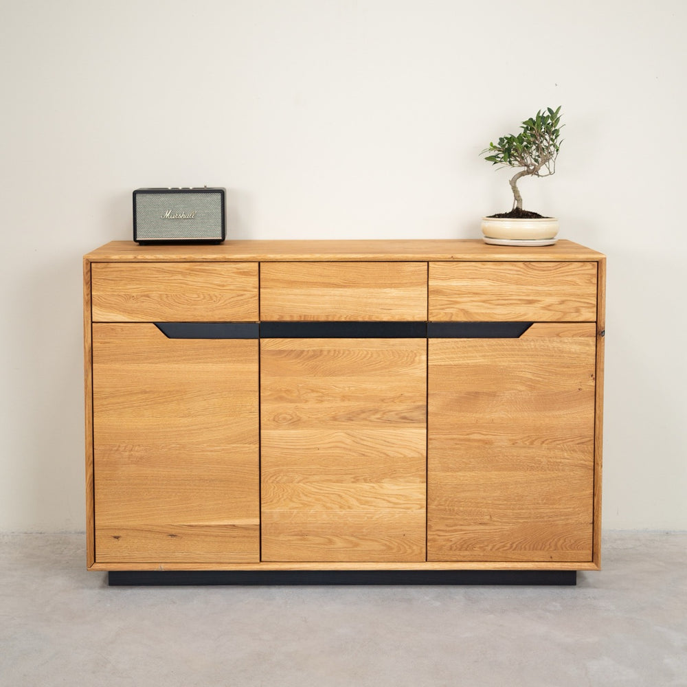 Bremen 2 solid oak sideboard | NordicStory