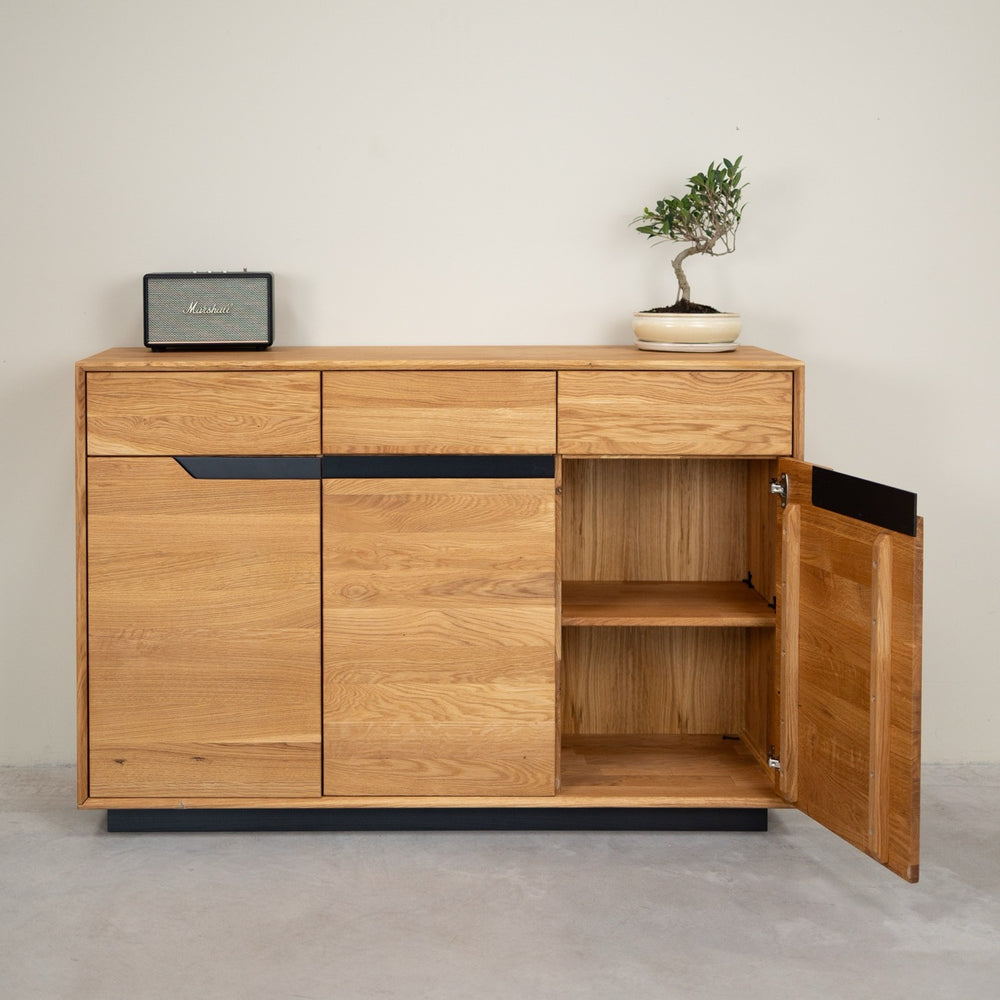 Bremen 2 solid oak sideboard | NordicStory