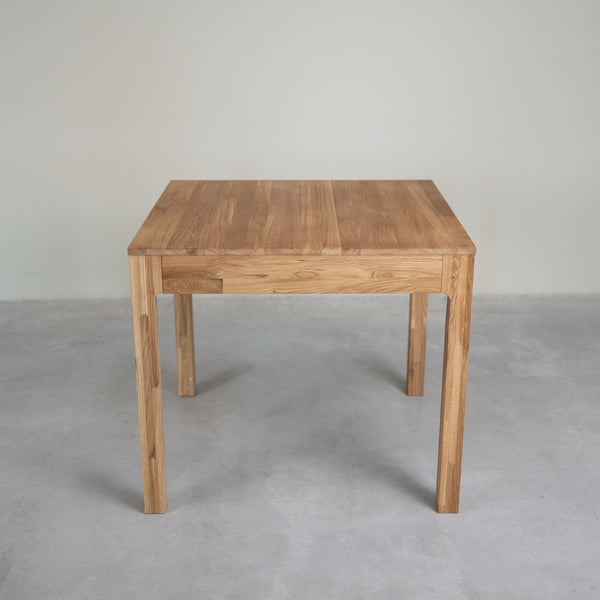 Extending dining table in solid oak wood Marsi | NordicStory