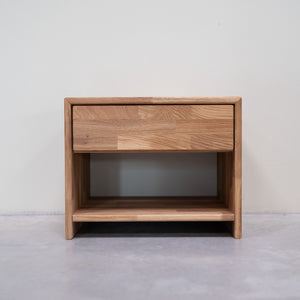 Judith solid oak nightstand